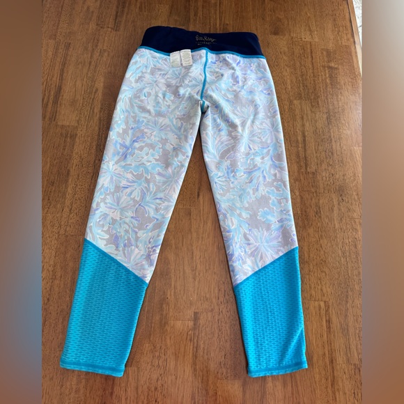 Lilly Pulitzer Luxletic Weekender Midi Leggings SZ S Bright Navy In Too Deep - Picture 14 of 15
